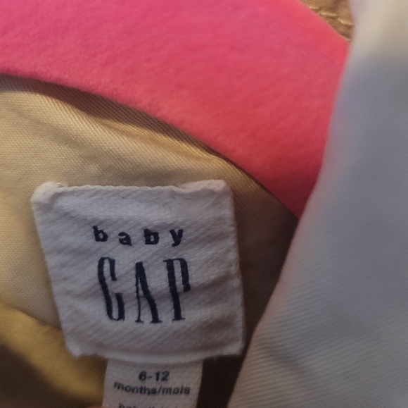 Baby Gap trench coat size 6-12m - Picture 3 of 3